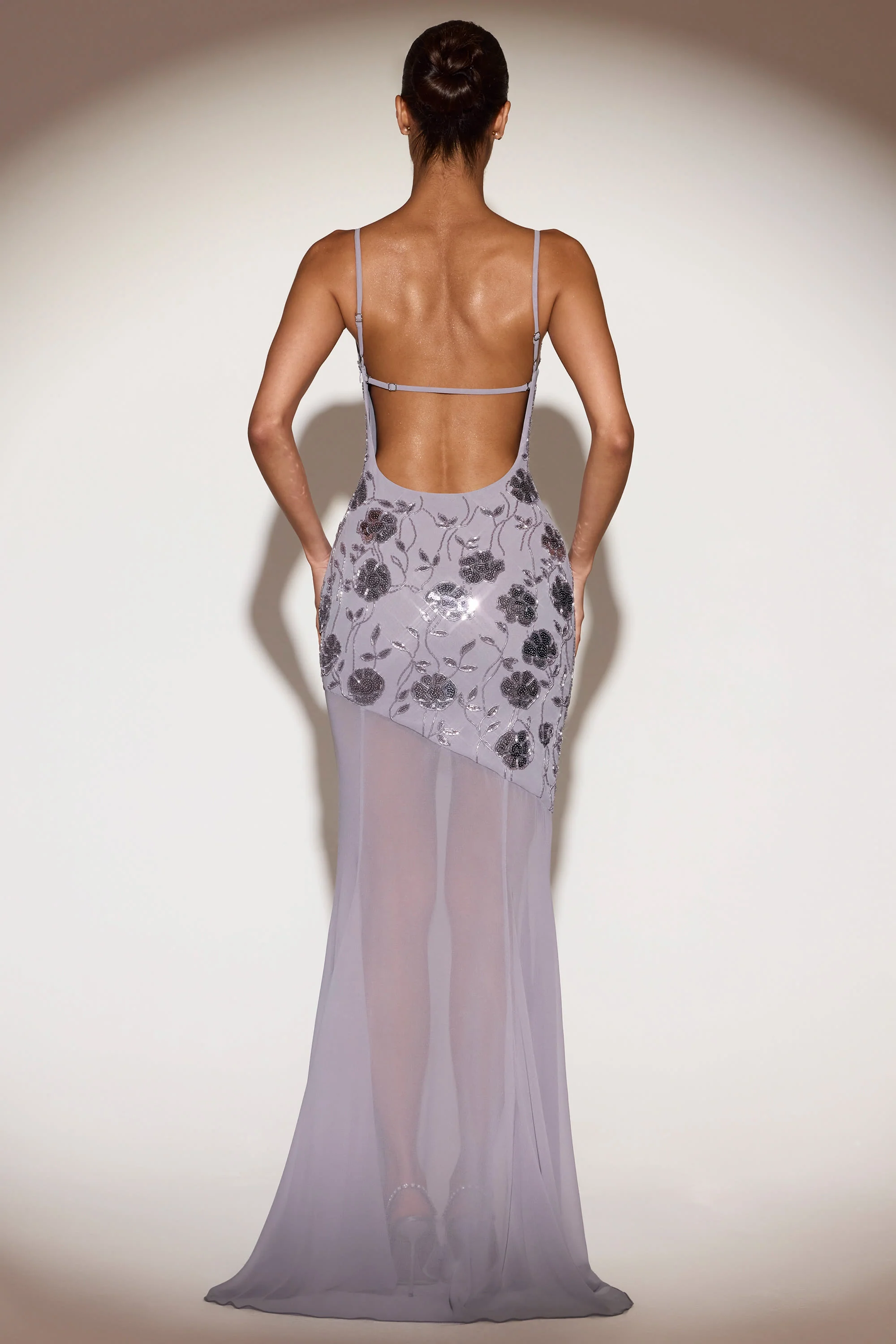 Embellished Sweetheart-Neck Backless Gown in Lilac - Image 3