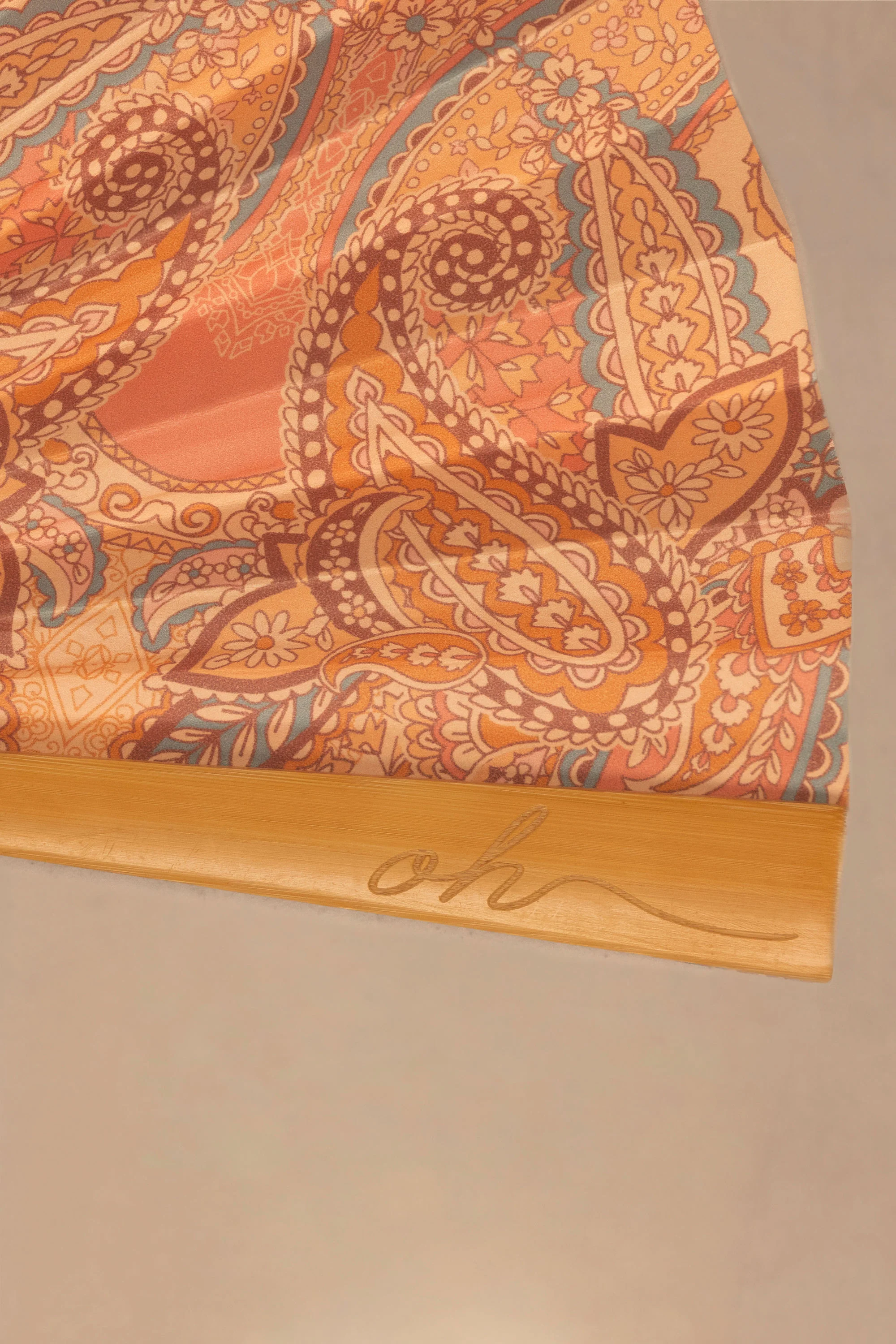 Folding Hand Fan in Paisley Print - Image 2