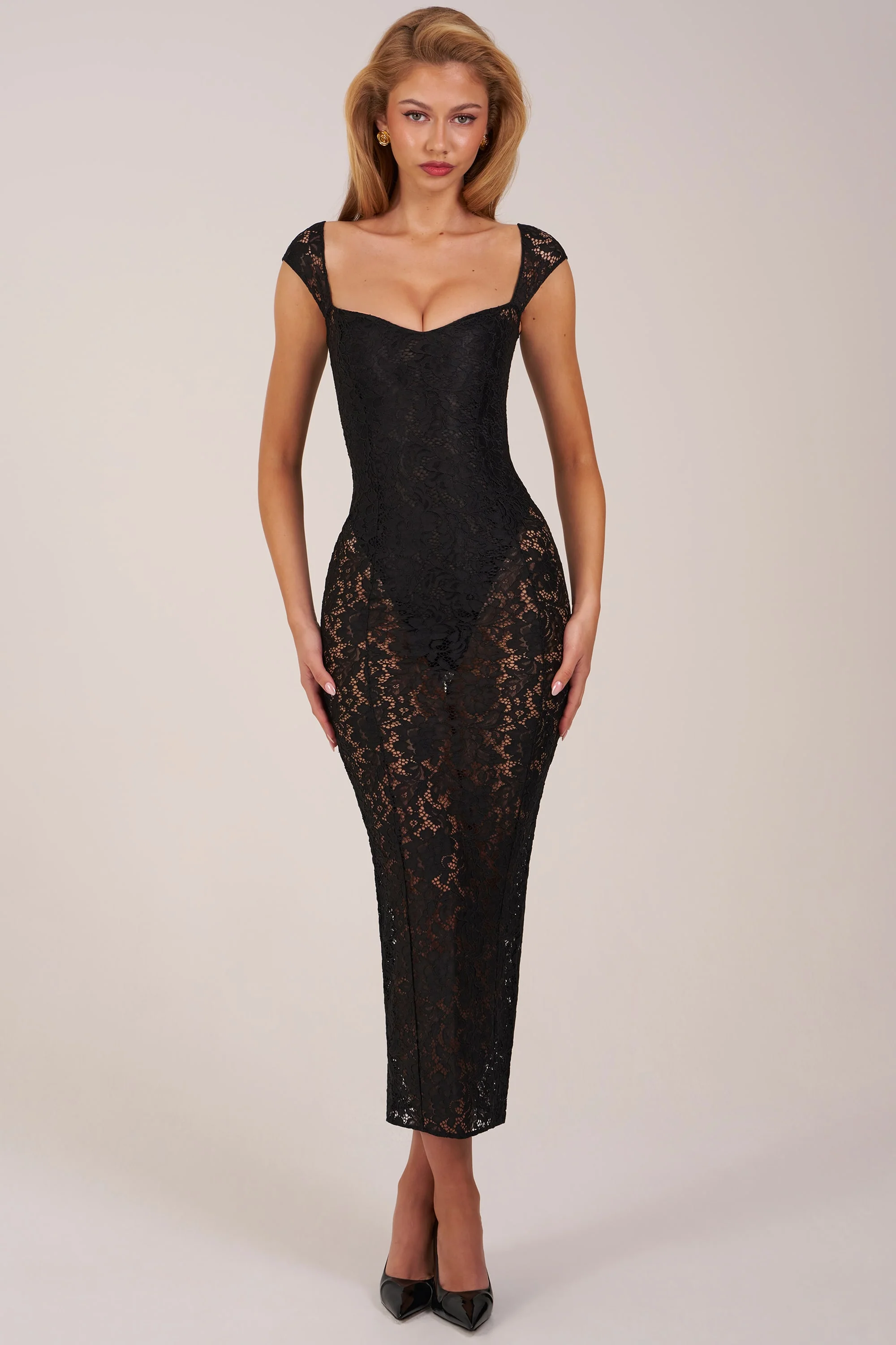 Sweetheart-Neck Maxi Dress in Black - Image 7