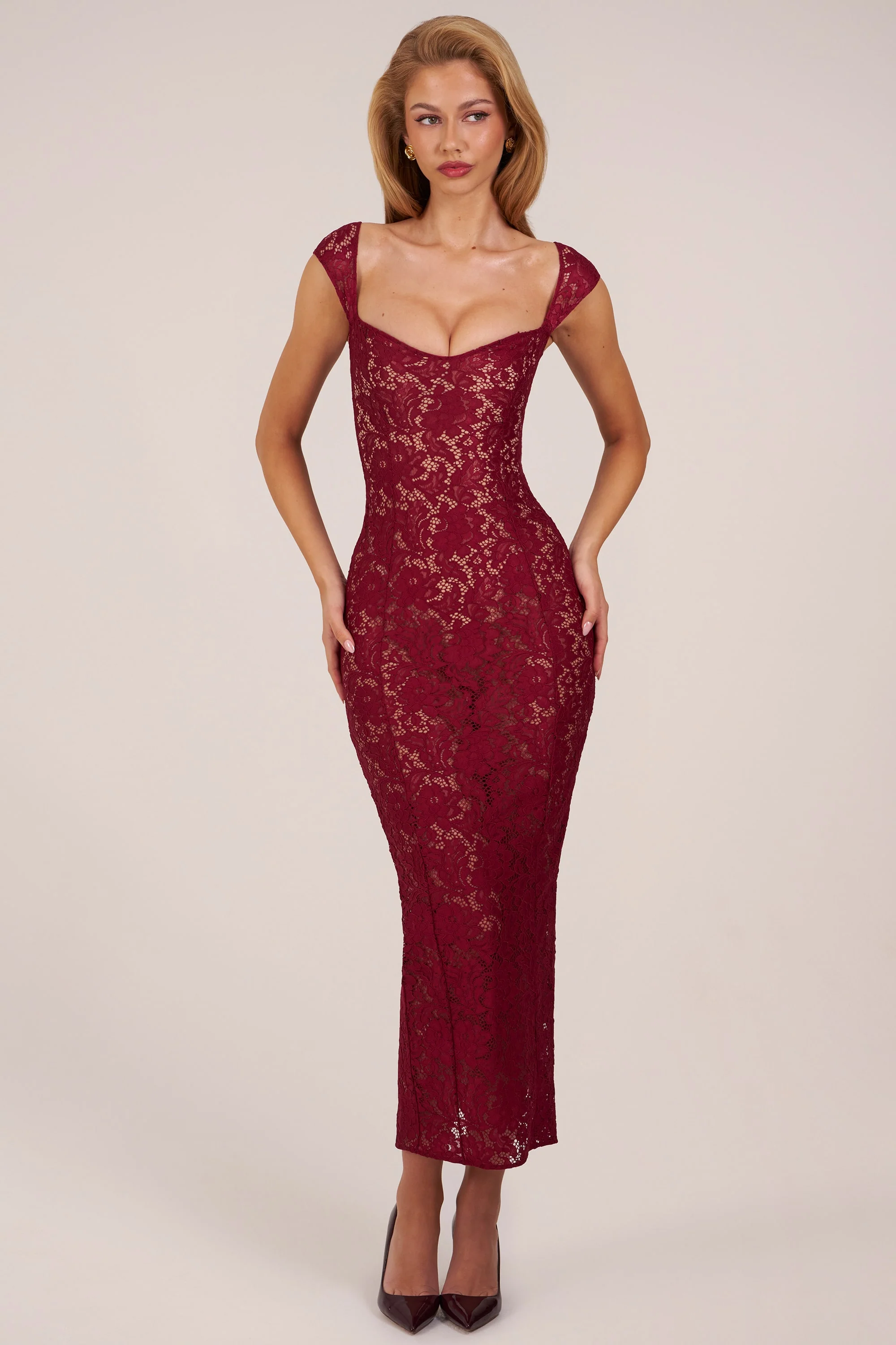 Sweetheart-Neck Maxi Dress in Cherry Red - Image 5