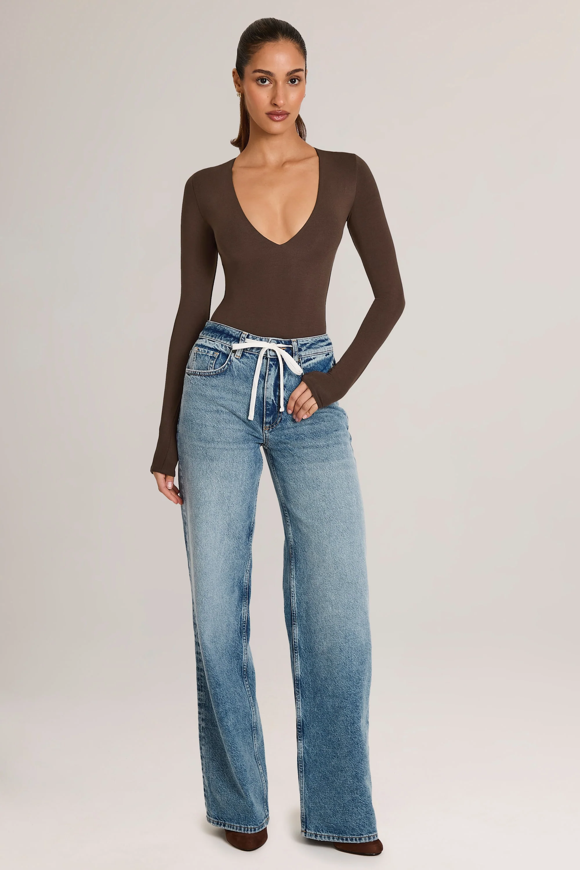 Drawstring Straight-Leg Jeans in Mid Wash - Image 4