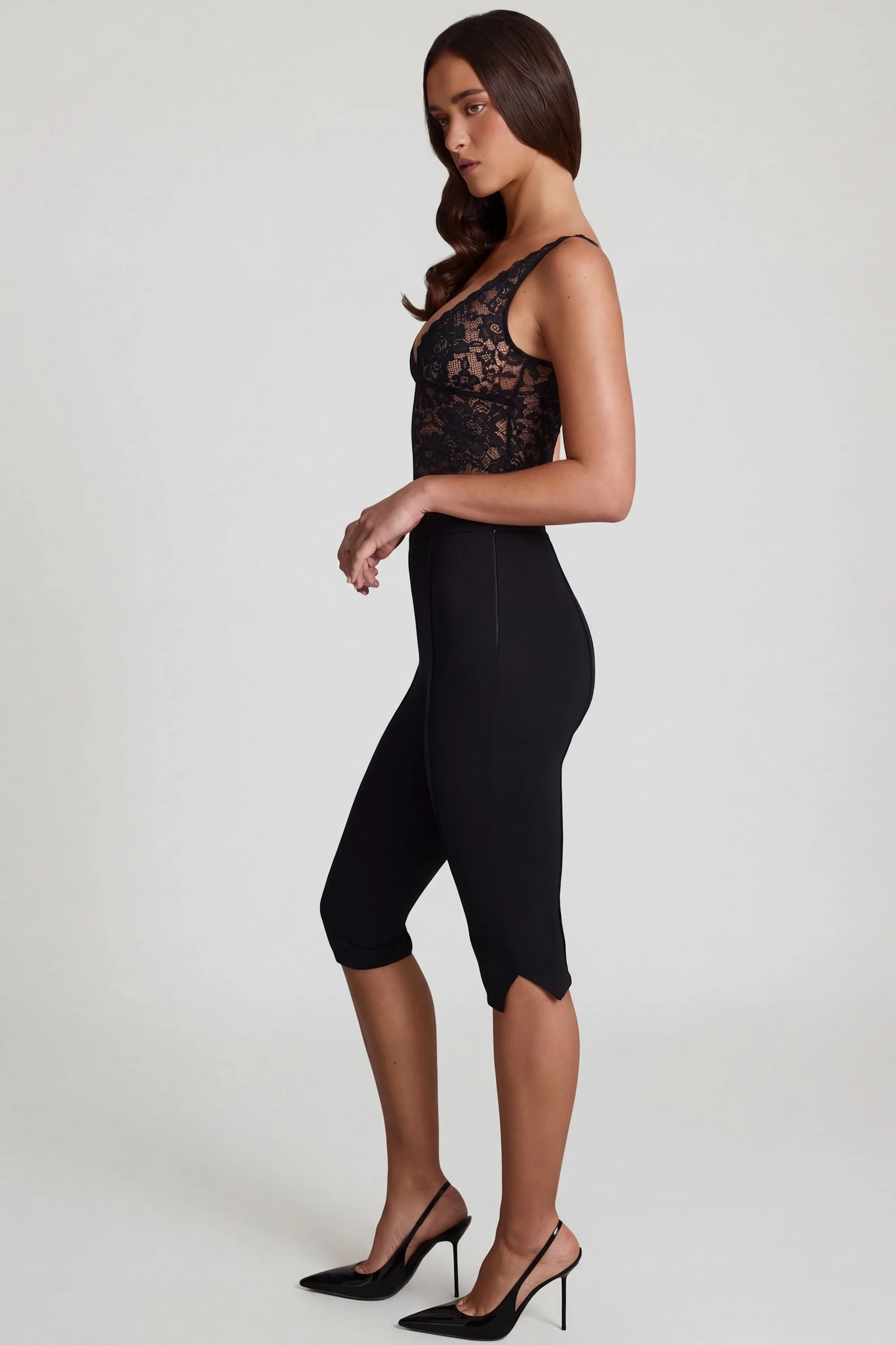 Ponte Jersey Cropped Capri Trousers in Black - Image 3