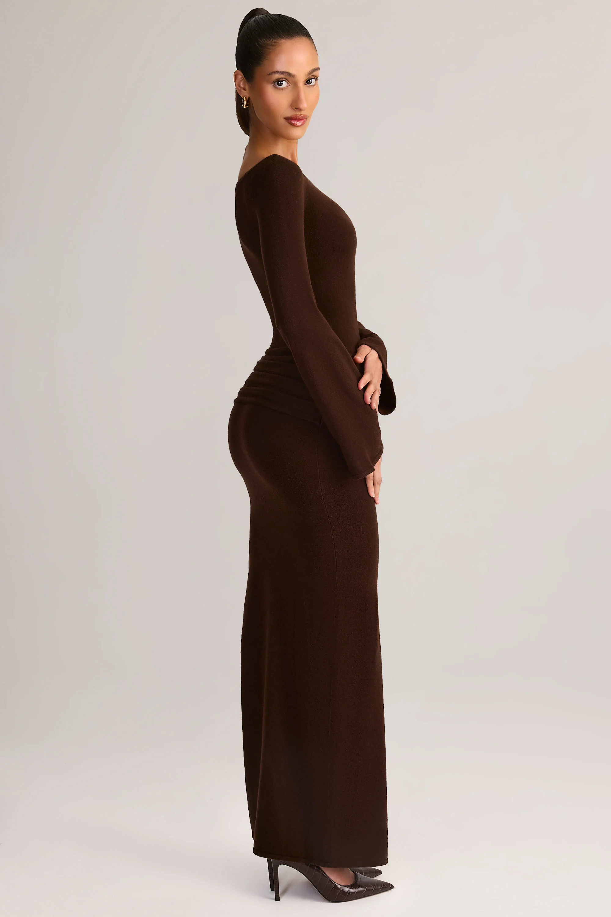 Rib-Knit Boat-Neck Long-Sleeve Maxi Dress in Chocolate Brown - Image 7