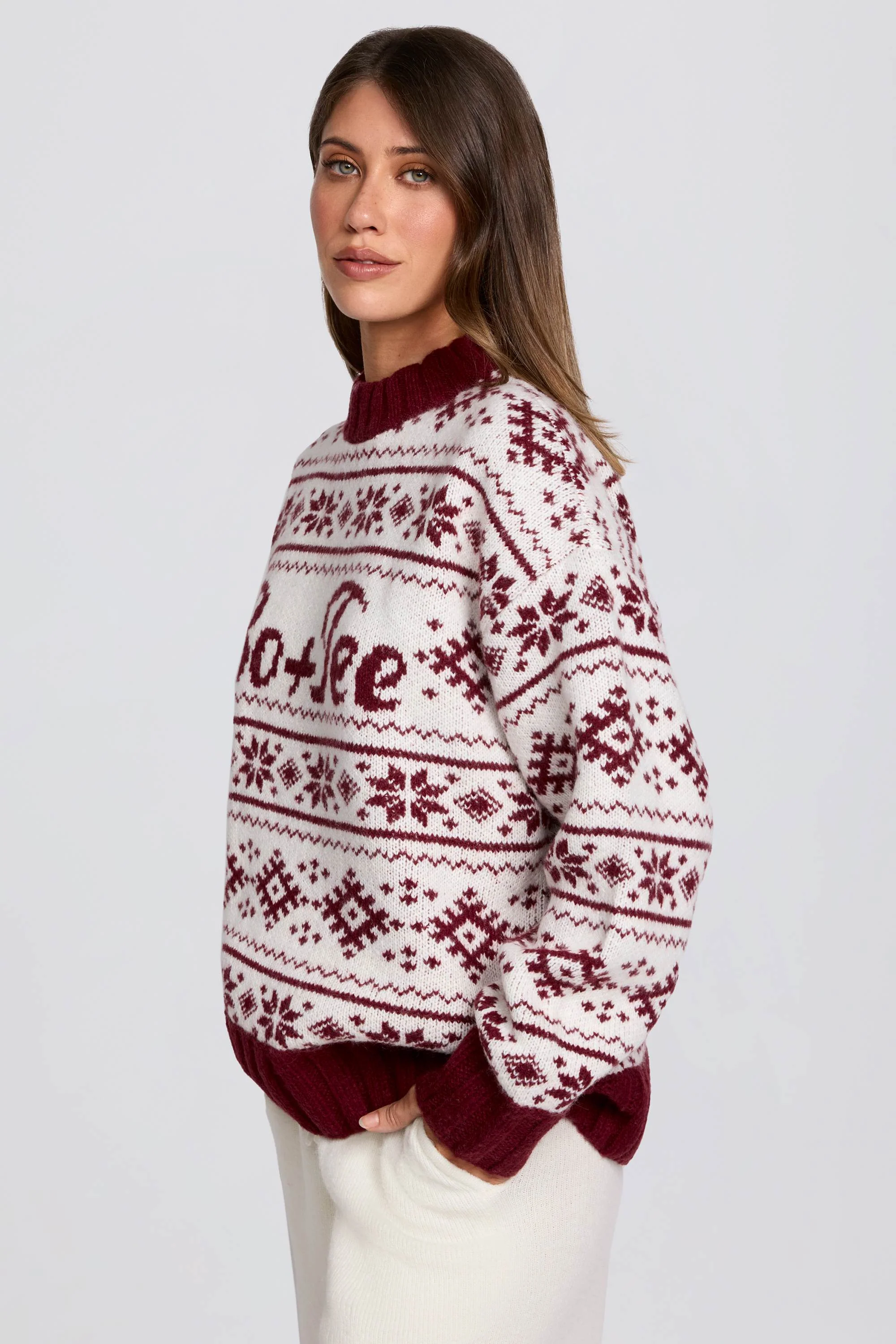Jacquard-Knit Oversized Jumper in Crimson Red - Image 3