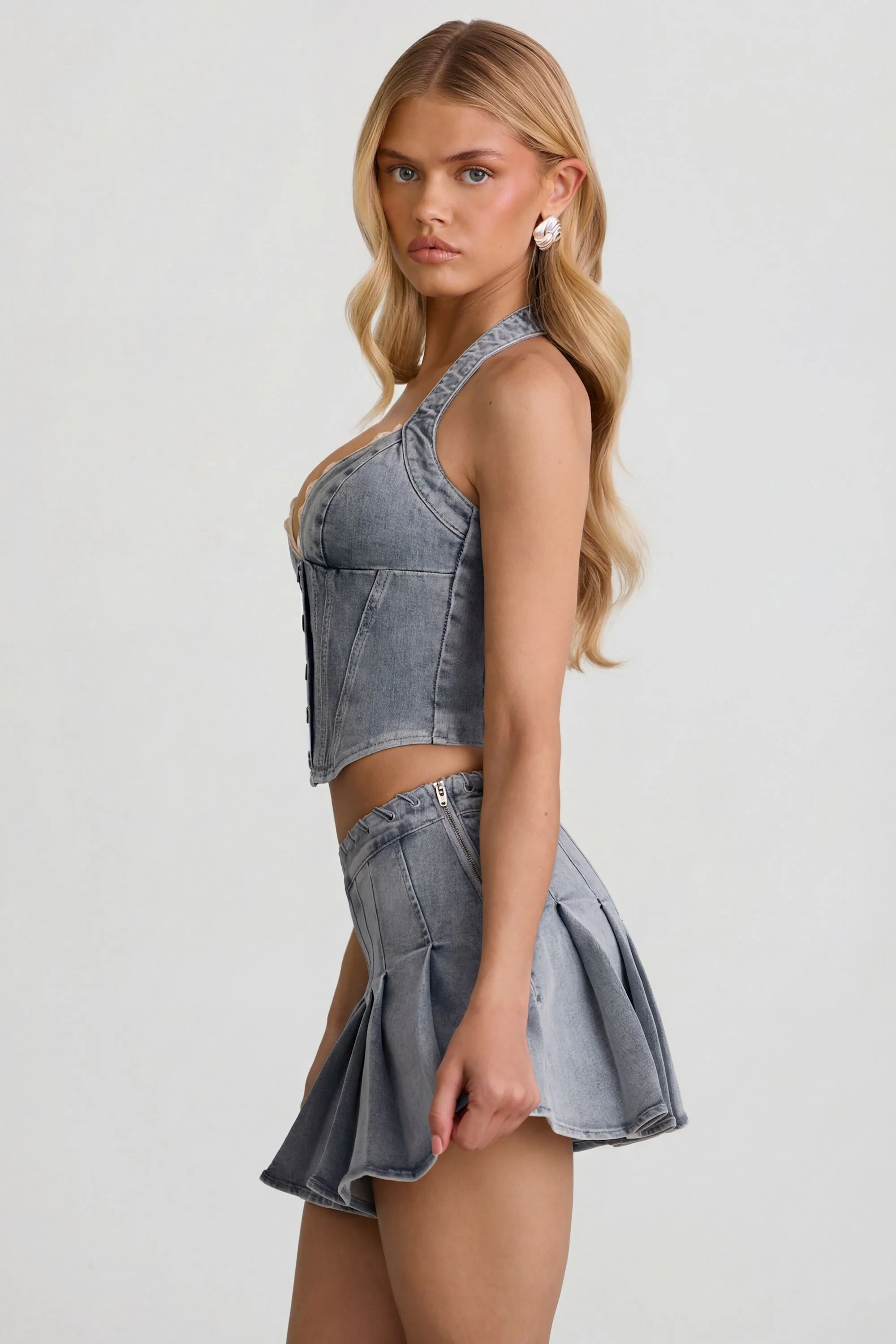Low-Rise Pleated Mini Skirt in Light Blue - Image 8