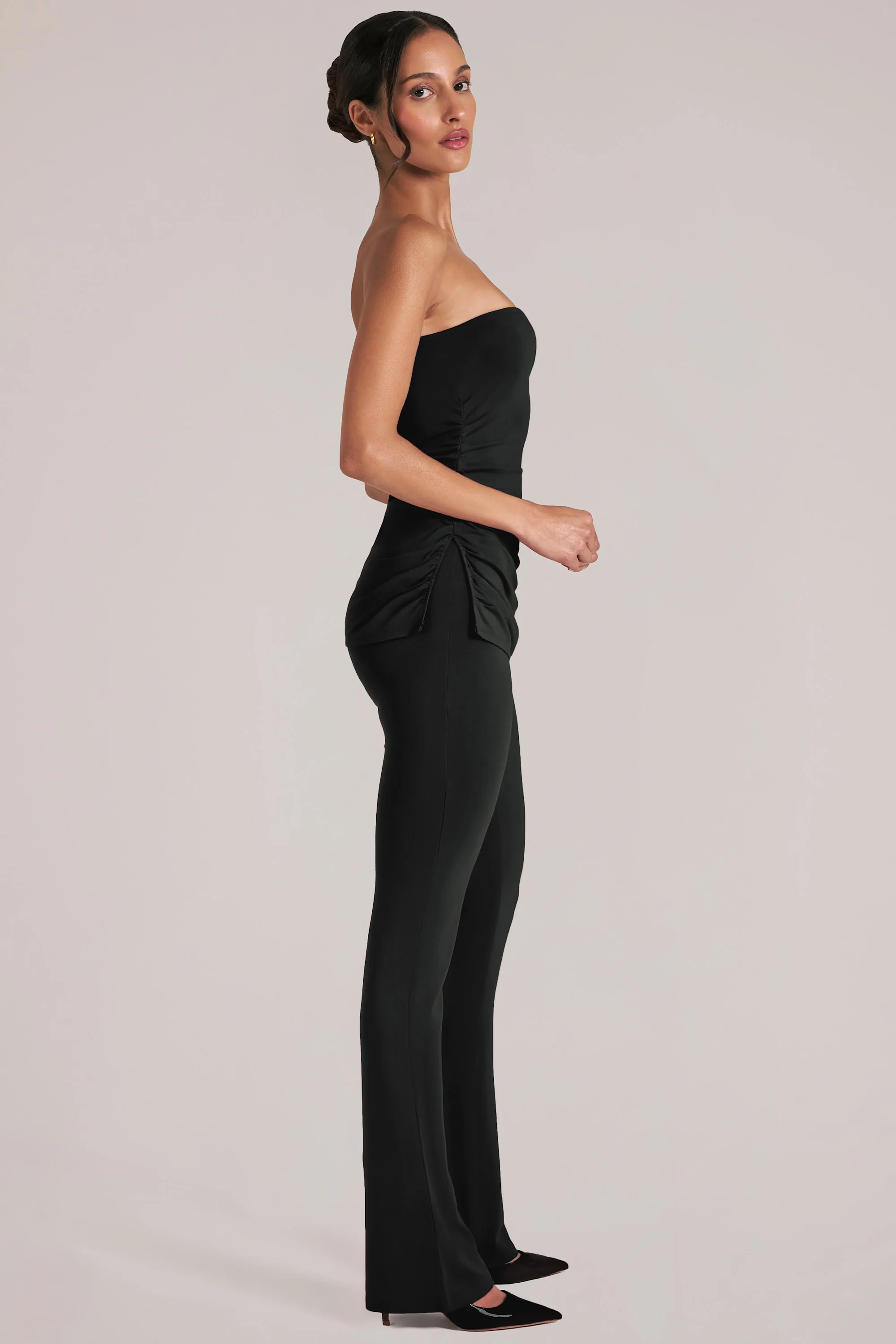 Mid-Rise Fitted Trousers  in Black - Image 3