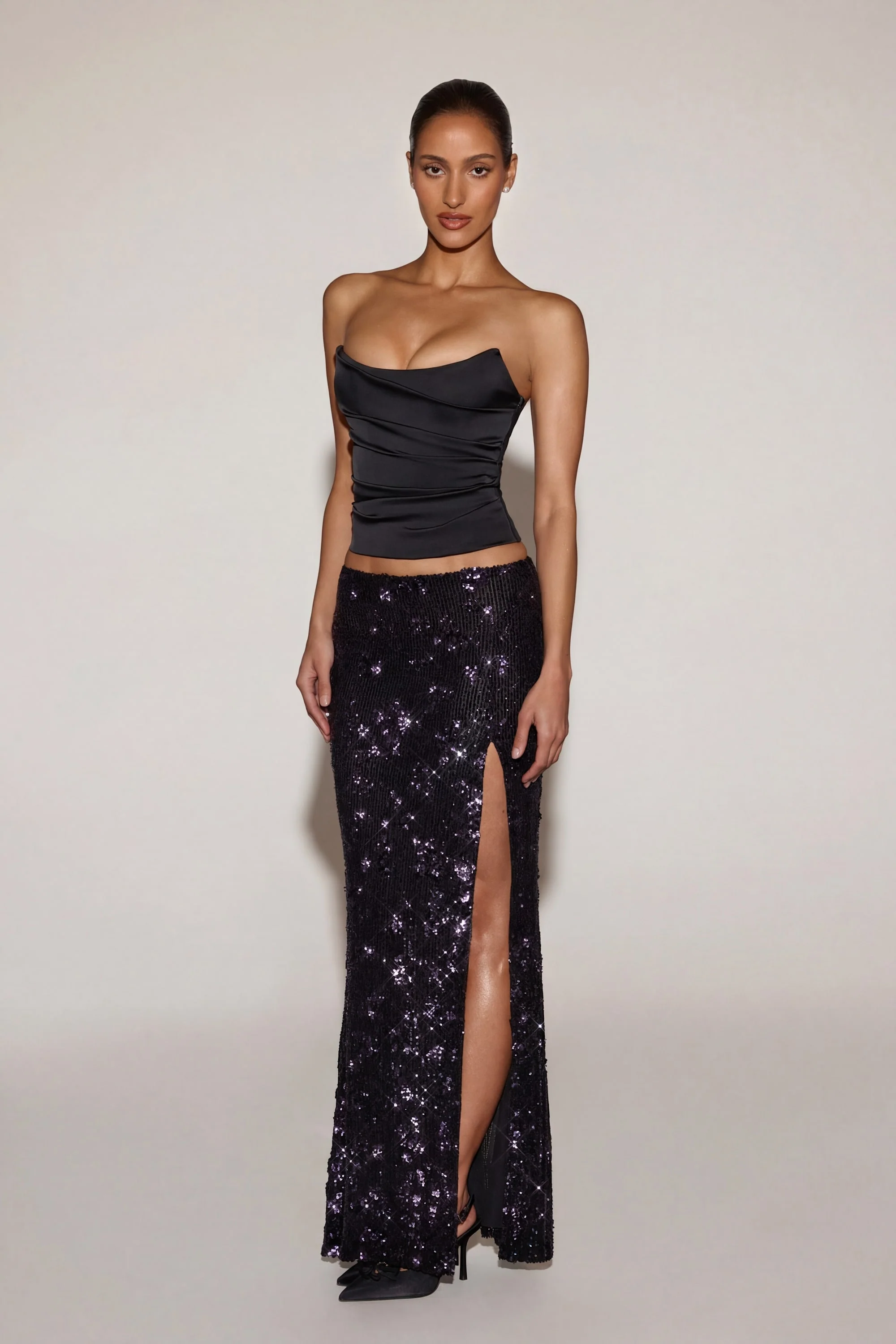 Embellished Mid-Rise Thigh-Split Maxi Skirt in Black Purple - Image 6