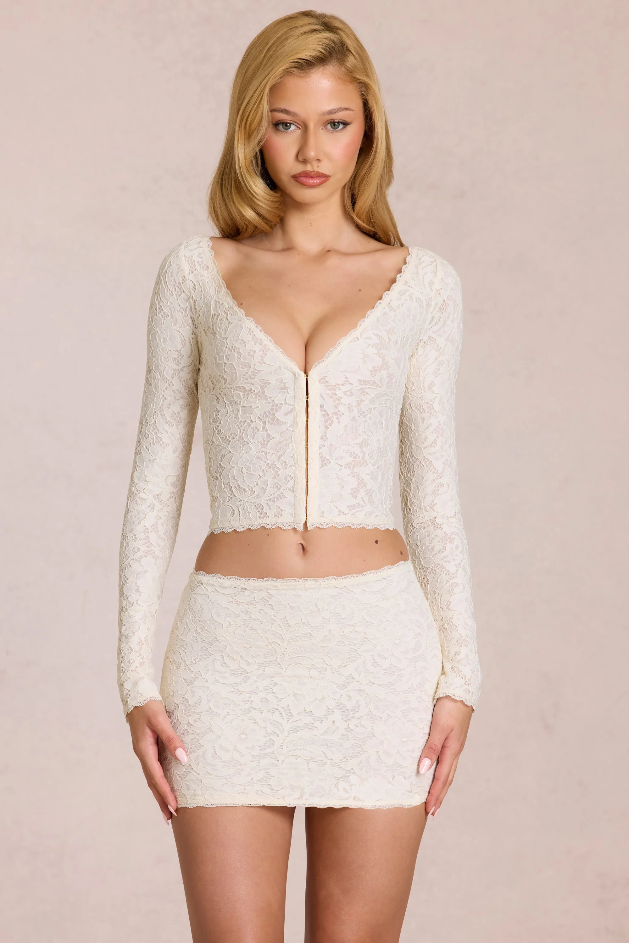 Lace Plunge Cardigan in Ivory - Image 5