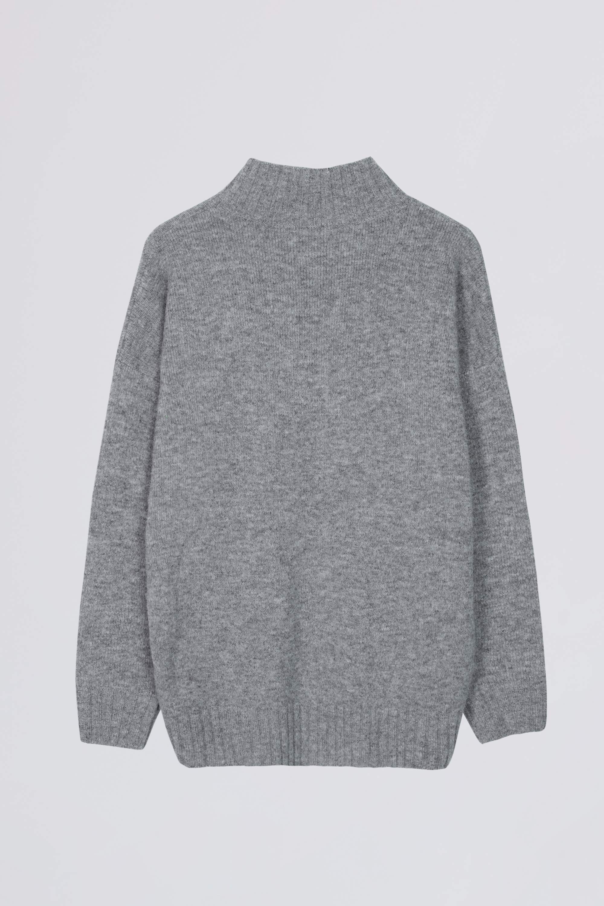 Soft Knit Oversized Jumper in Grey - Image 4