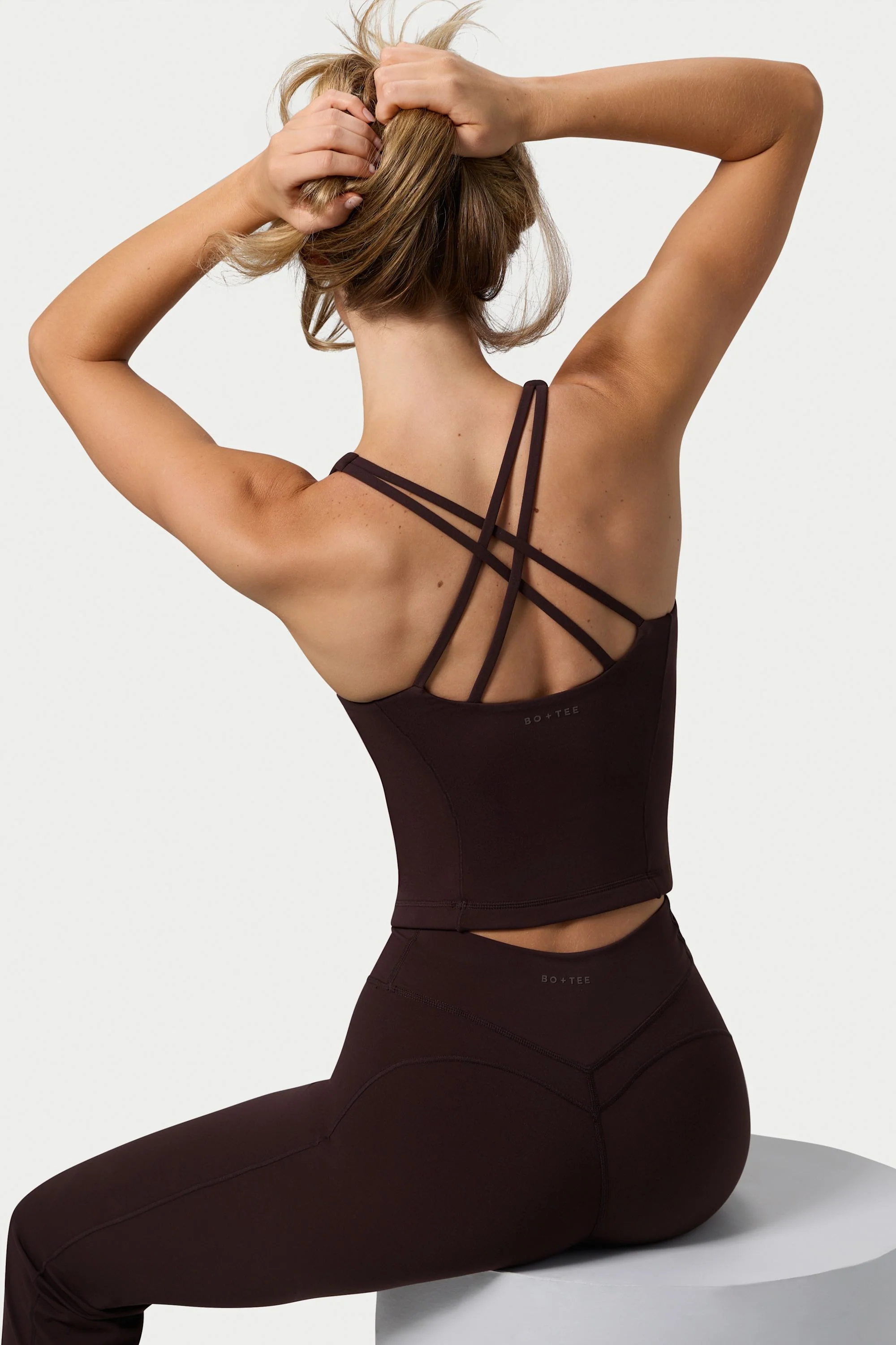Soft Active Sweetheart-Neck Tank Top in Espresso - Image 4
