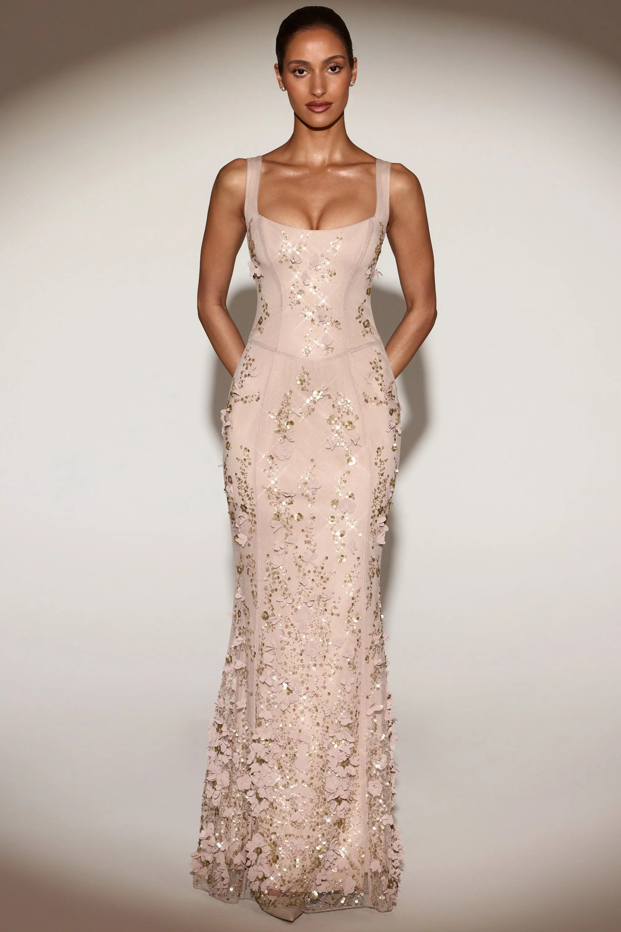 Embellished Appliqué Soft-Scoop Corset Gown in Gold - Image 9